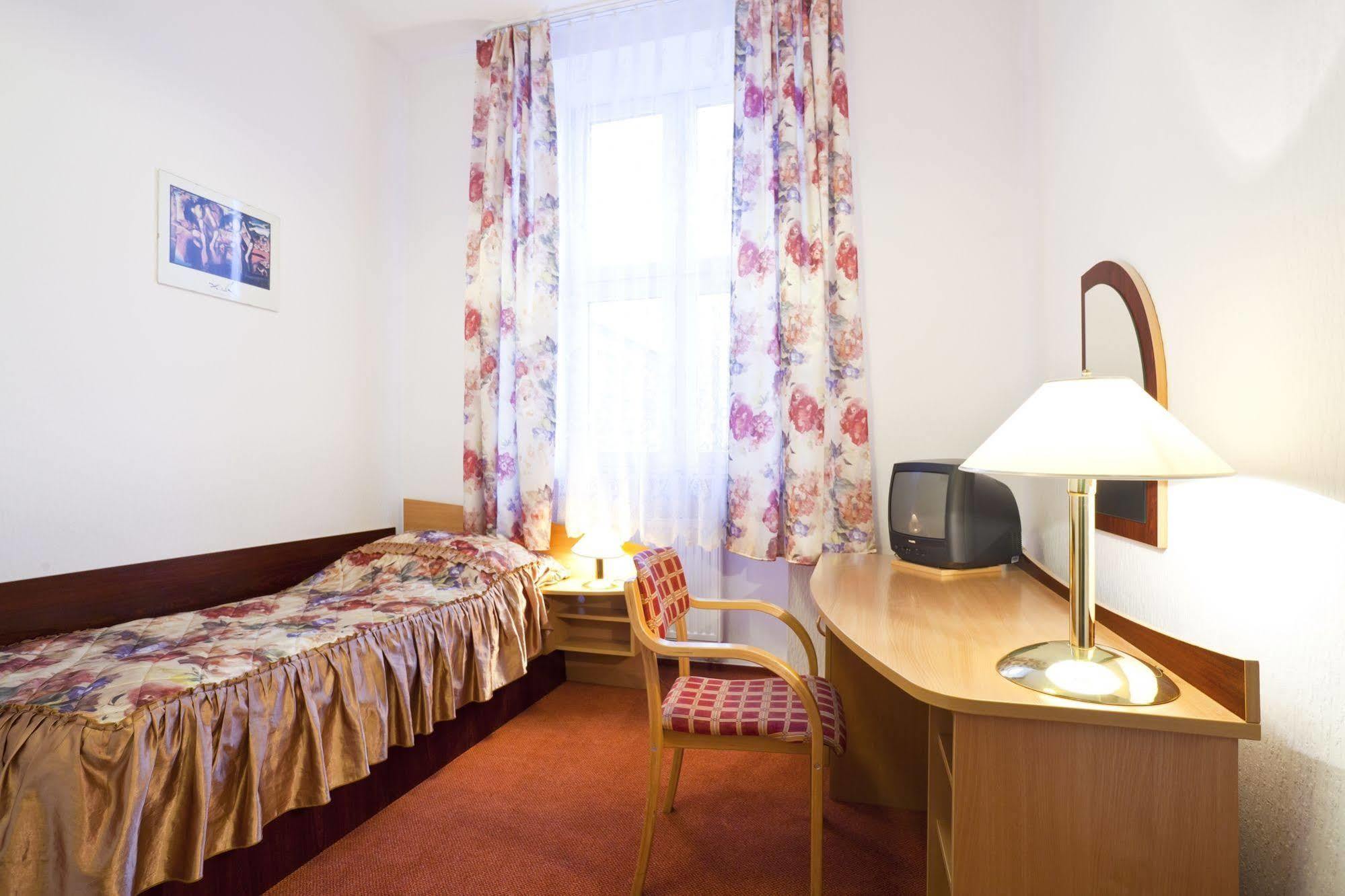Aiden By Best Western Lodz Exterior photo